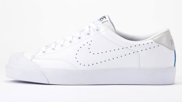 nike air force high ankle shoes white