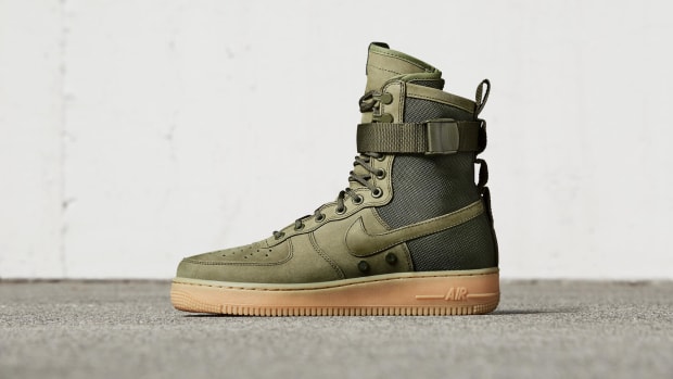 Nike Special Field Air Force 1 Olive Side