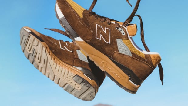 new balance moonshot