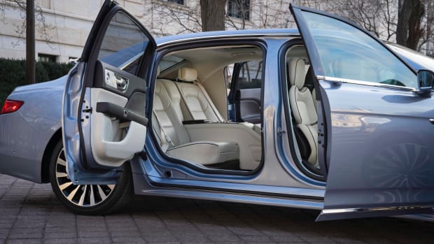 LincolnContinental-CoachDoors_HR_15