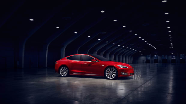 Tesla Model S 370 Miles