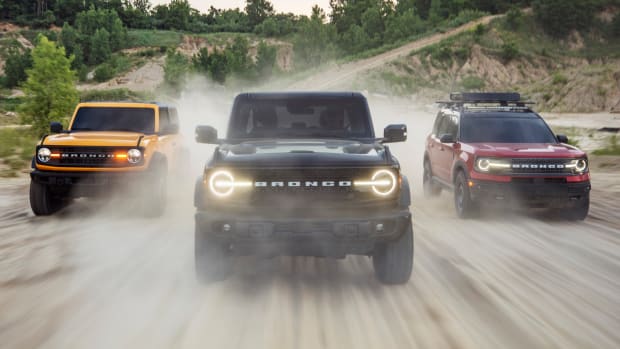 Bronco_Family_02.