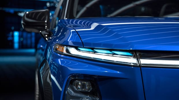 2024-Silverado-EV-RST-025