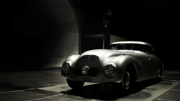Watch | Mercedes-Benz: The Streamliner Case