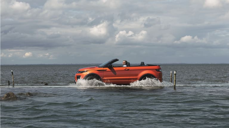 Land Rover chops the top off of its Range Rover Evoque