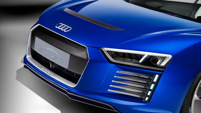 Audi R8 e-tron piloted driving technical concept car