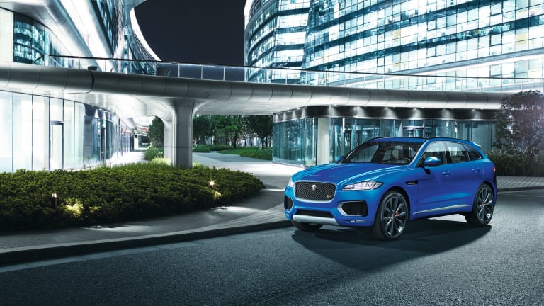 Fully revealed, the new Jaguar F-Pace