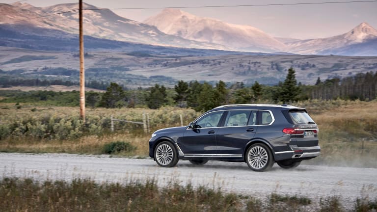 BMW reveals its largest SUV yet, the 2019 X7