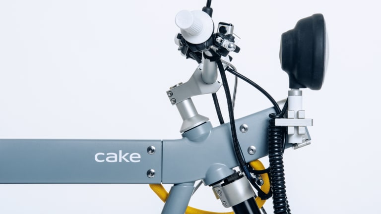 Cake delivers on and off-road versatility with their new Ösa electric motorcycle