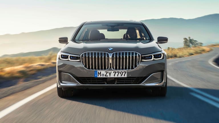 BMW's 2020 7 Series makes a dramatic entrance with its bold new front end