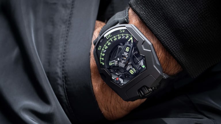 Urwerk releases the UR-220 in a new All Black version