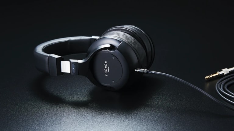 Phonon release its new flagship reference headphone, the SMB-01L