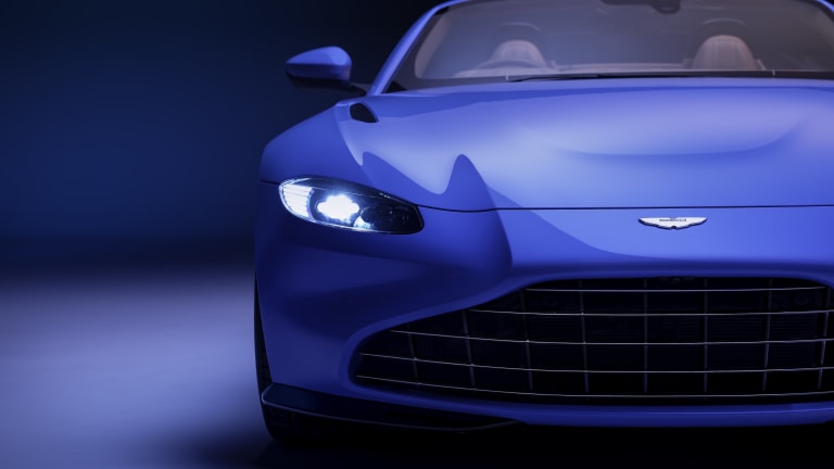 Aston Martin reveals the Vantage Roadster