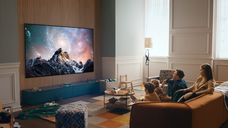 LG launches the largest OLED TV on the market with the 97-inch G2