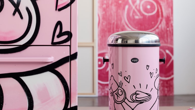 Vipp and André Saraiva release a special edition "Amour" pedal bin