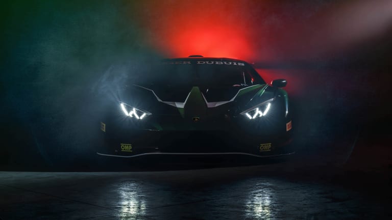 Lamborghini unveils the racing version of the Huracán STO