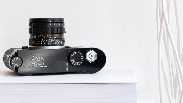 Leica releases the M10-R in a black paint finish