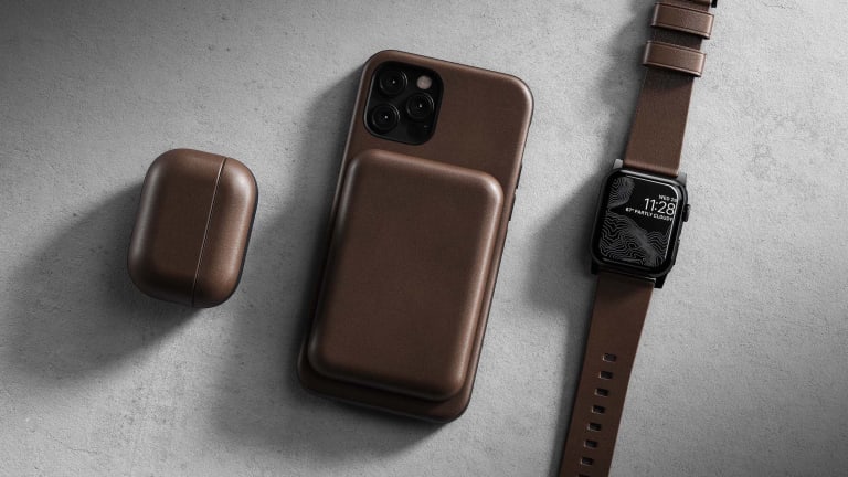 Nomad dresses up the new MagSafe Battery Pack in Horween leather