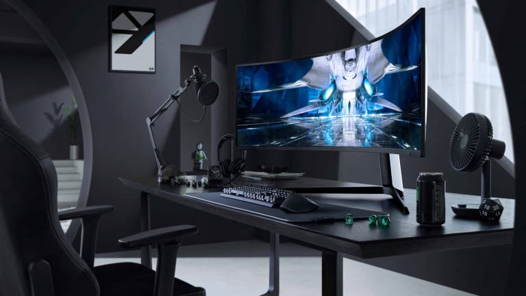 Samsung launches the first curved gaming monitor with Mini LED technology