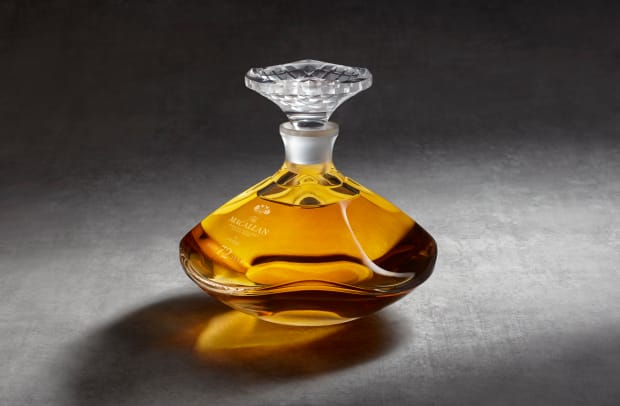 mac-2018-72-years-old-in-lalique-genesis-decanter-with-stopper