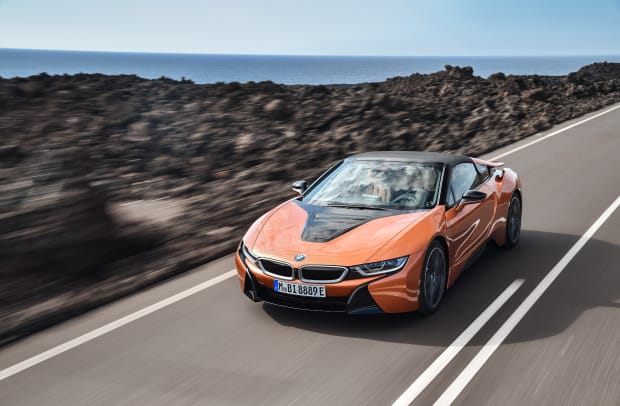 P90285380_highRes_the-new-bmw-i8-roads