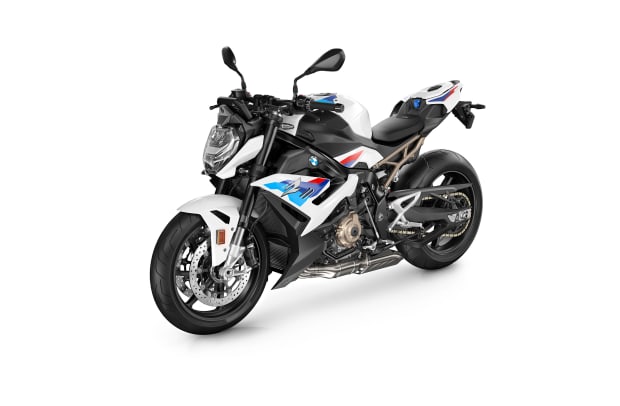 P90407256_highRes_the-new-bmw-s-1000-r