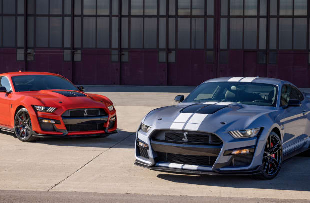 2022-Ford-Mustang-Shelby-GT500-and-Heritage-01