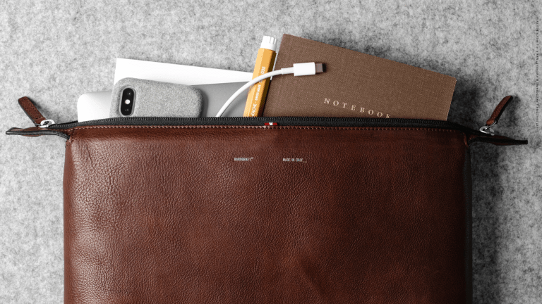 Hardgraft delivers a beefed up laptop sleeve with its Deep MacBook case
