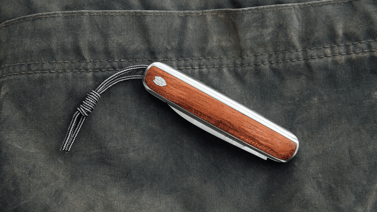 The Pike from The James Brand is a modern take on grandad's pocket knife