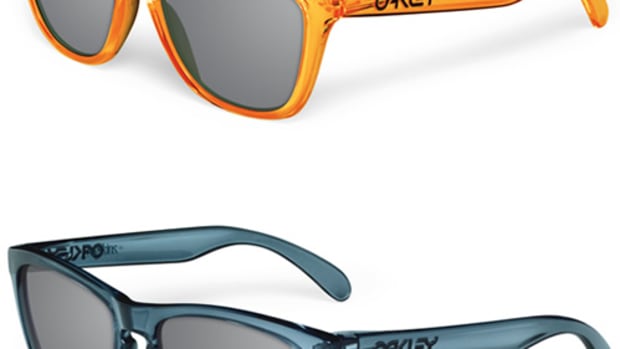 Oakley s Frogskins get a monochromatic update Acquire
