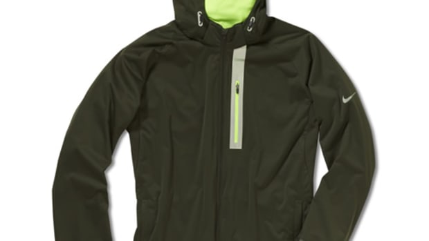 Stay visible with Nike s Shield Flash Max Running Jacket Acquire