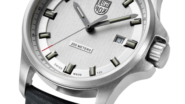 Luminox Acquire