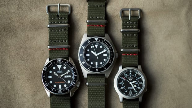 Crown and sales buckle supreme nato