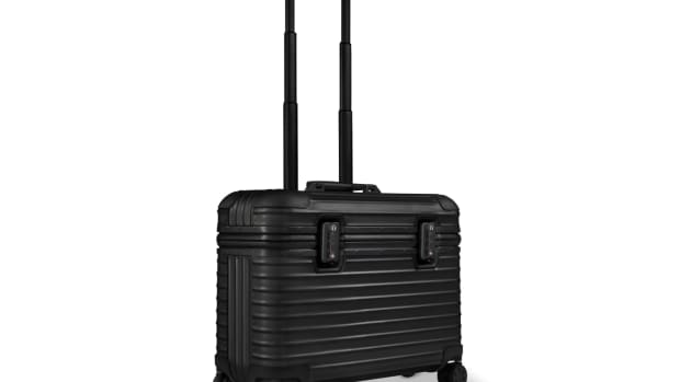 Rimowa Acquire