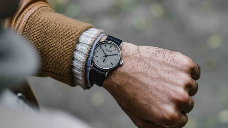Nomos hodinkee online