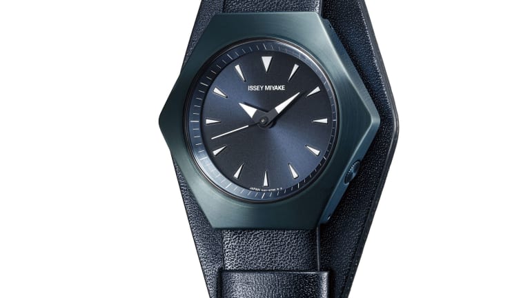 Issey Miyake releases the Konstantin Grcic designed Roku watch in a new limited edition Acquire