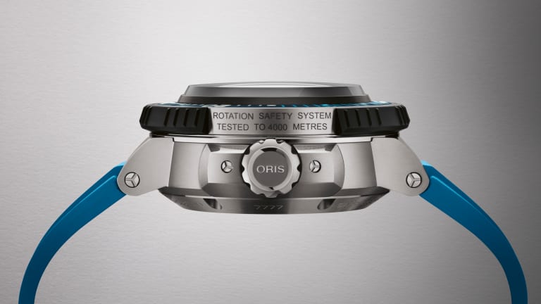 Highest water clearance resistant watch