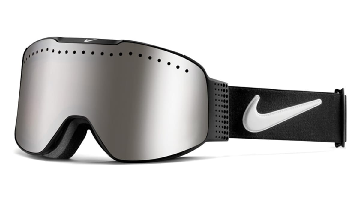 Nike skiing top goggles