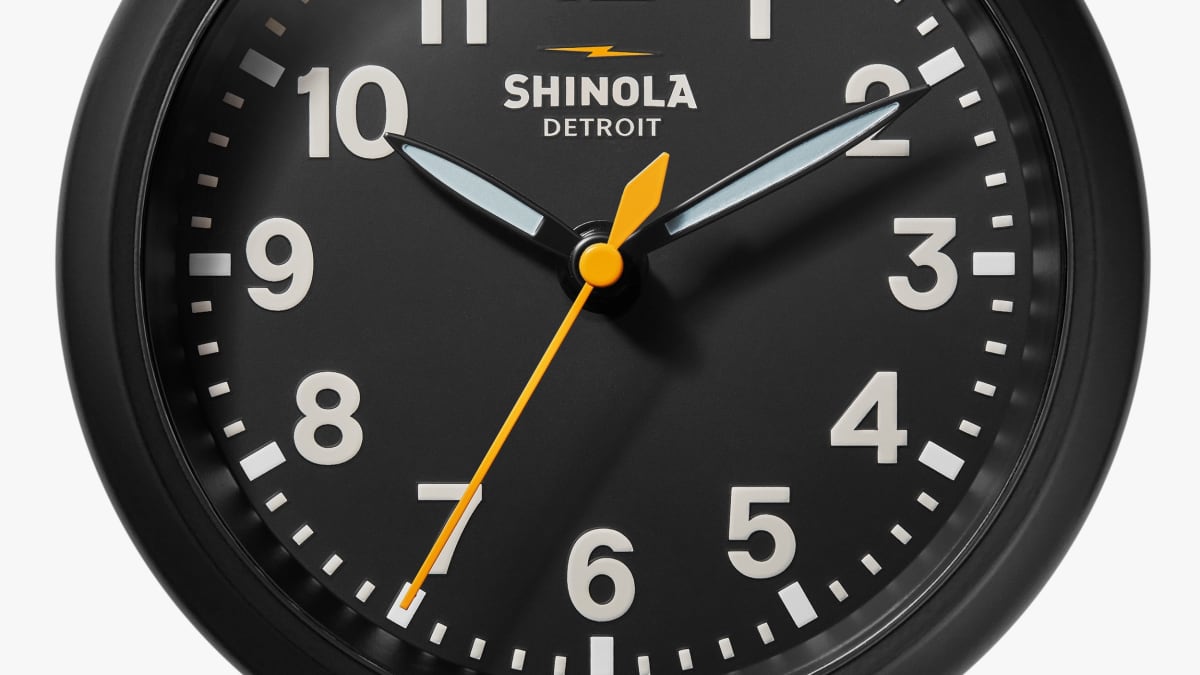 Shinola runwell desk clock online