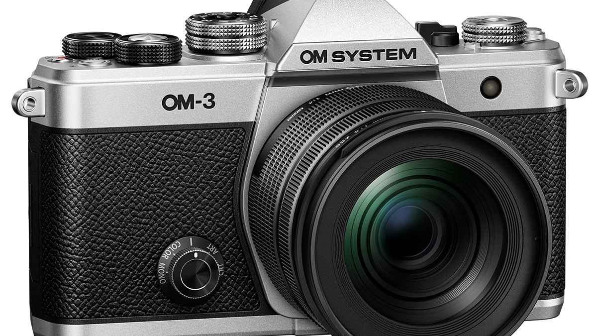 OLYMPUS OM3 新品　本日発売