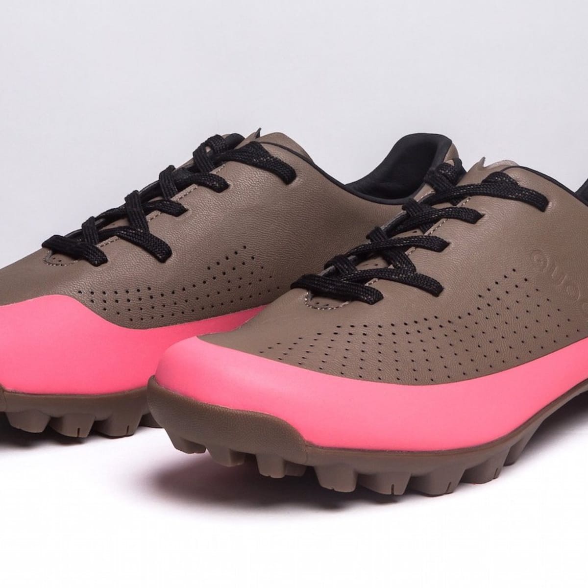quoc cycling shoes
