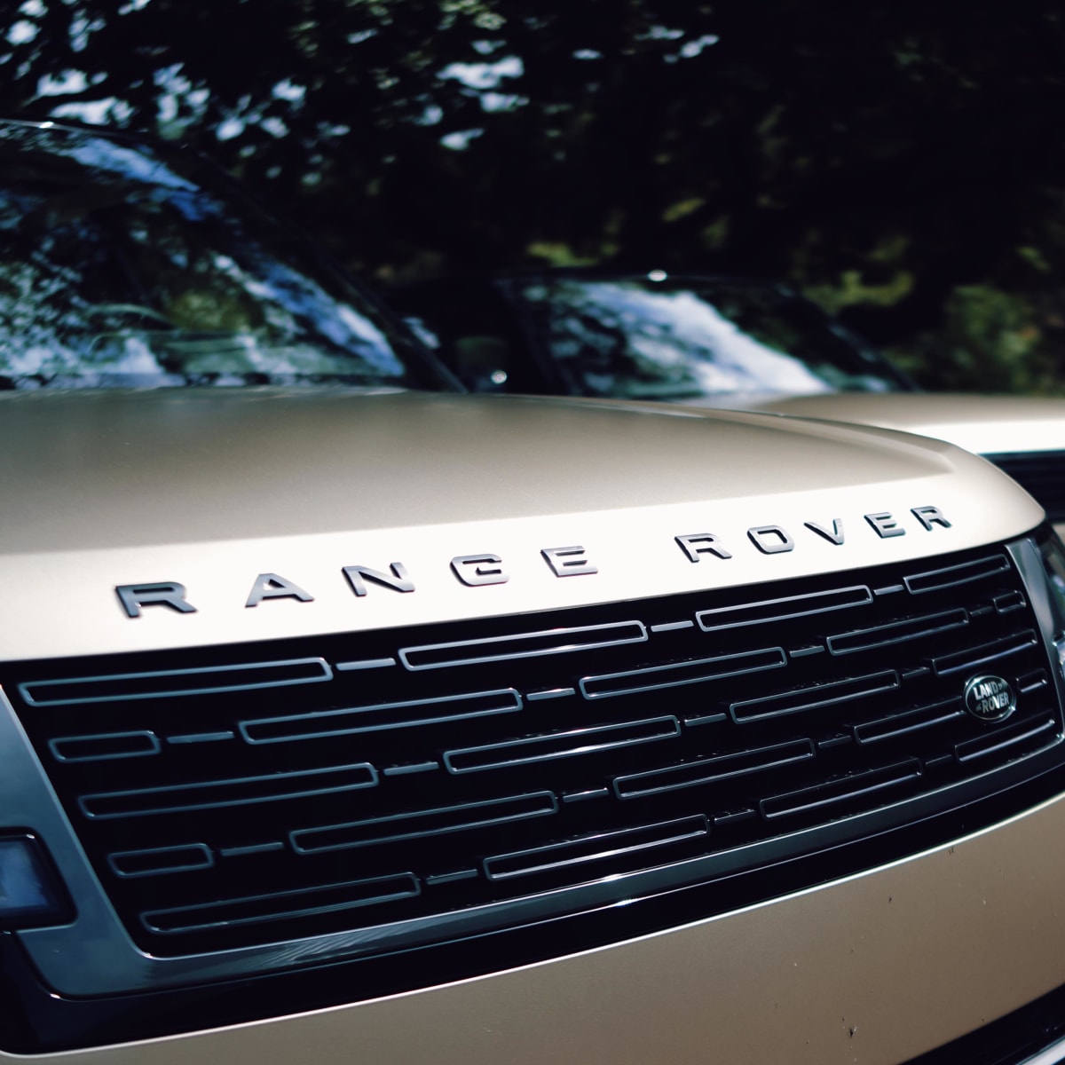 The 2023 Range Rover sets a new benchmark for refinement and capability - Acquire The 2023 Range Rover sets a new benchmark for refinement and capability - Acquire