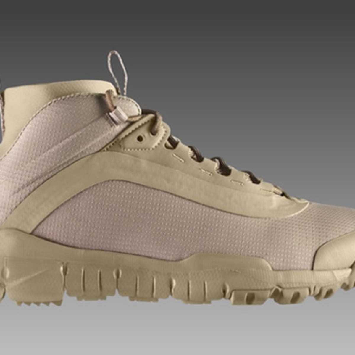 Nike SFB Mid Acquire