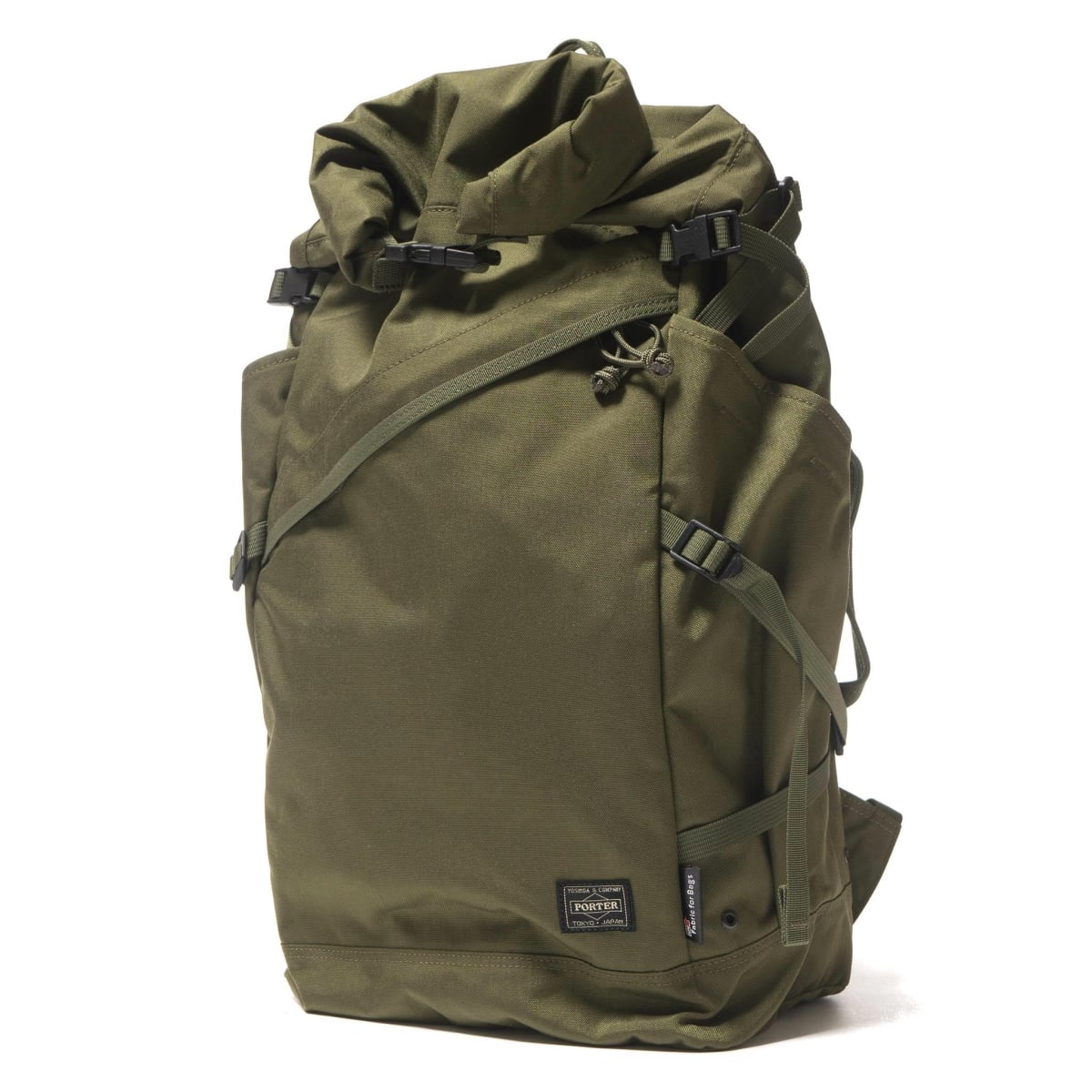 Porter s Paramount Packer line infuses their bag with GORE Fabric to fight the elements Acquire