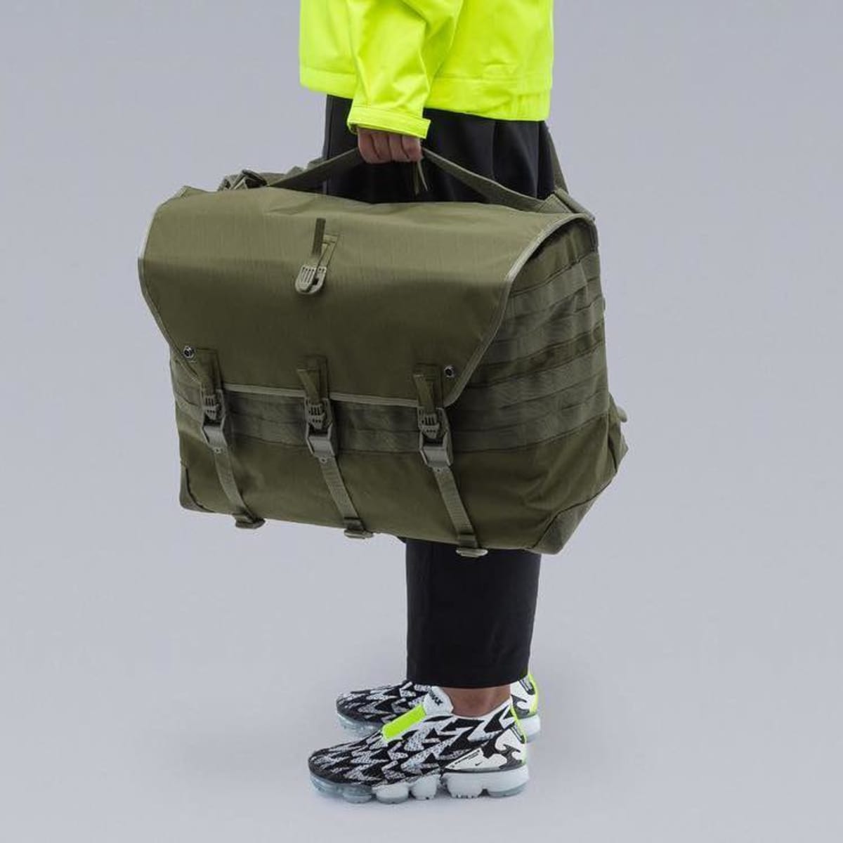 Acronym messenger bag store
