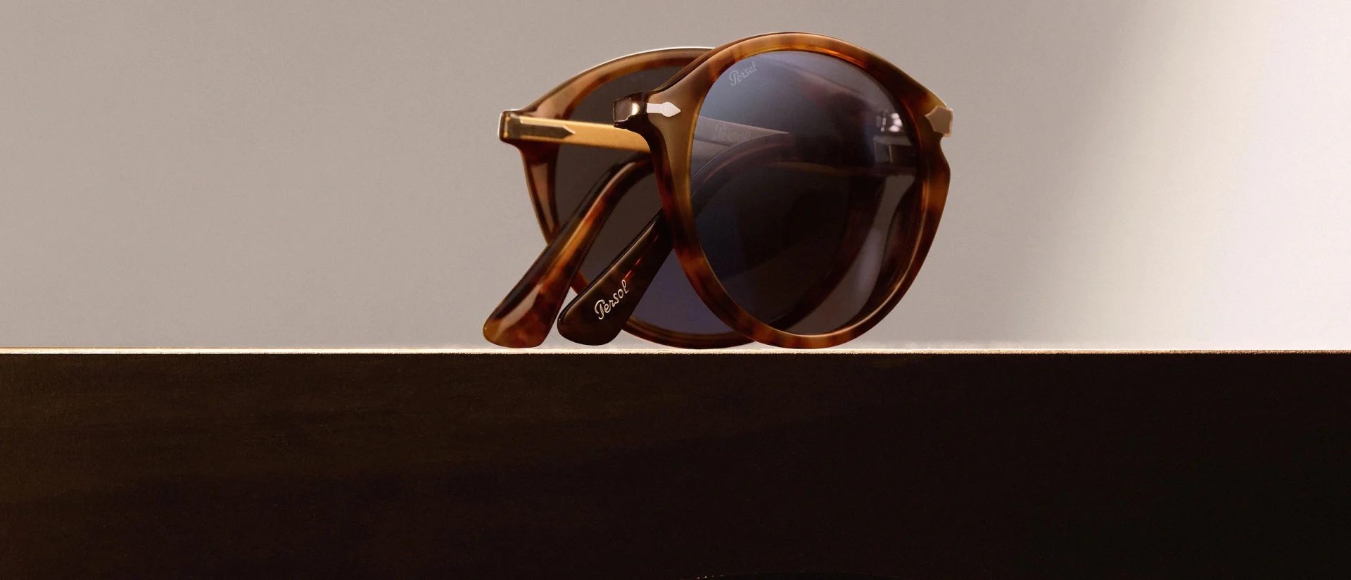 Persol shop foldable sunglasses