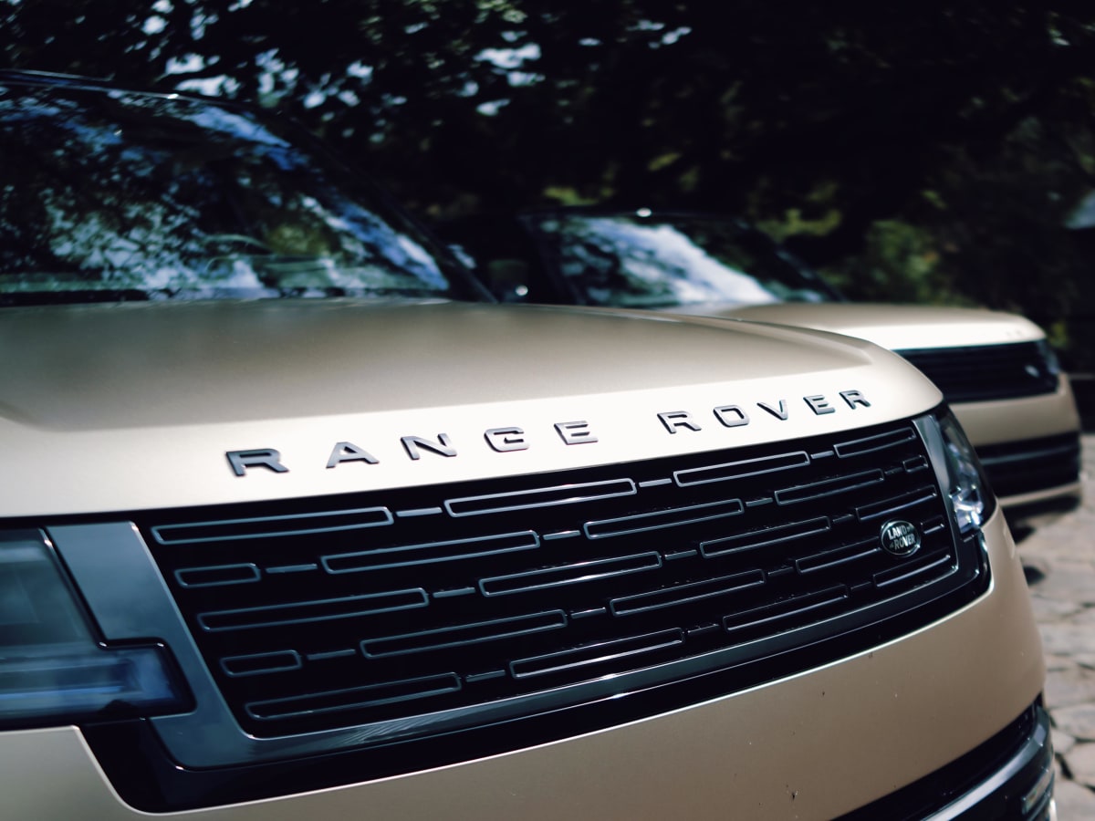 2023 Range Rover Sport Gets Updated PHEV, 523-HP V-8