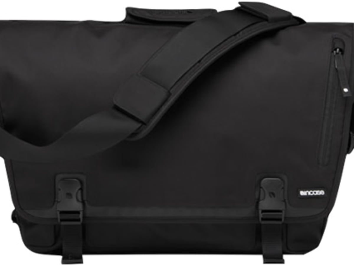 Incase Nylon Messenger Bag Acquire