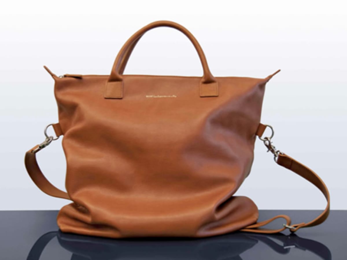 Want les essentiels tote on sale