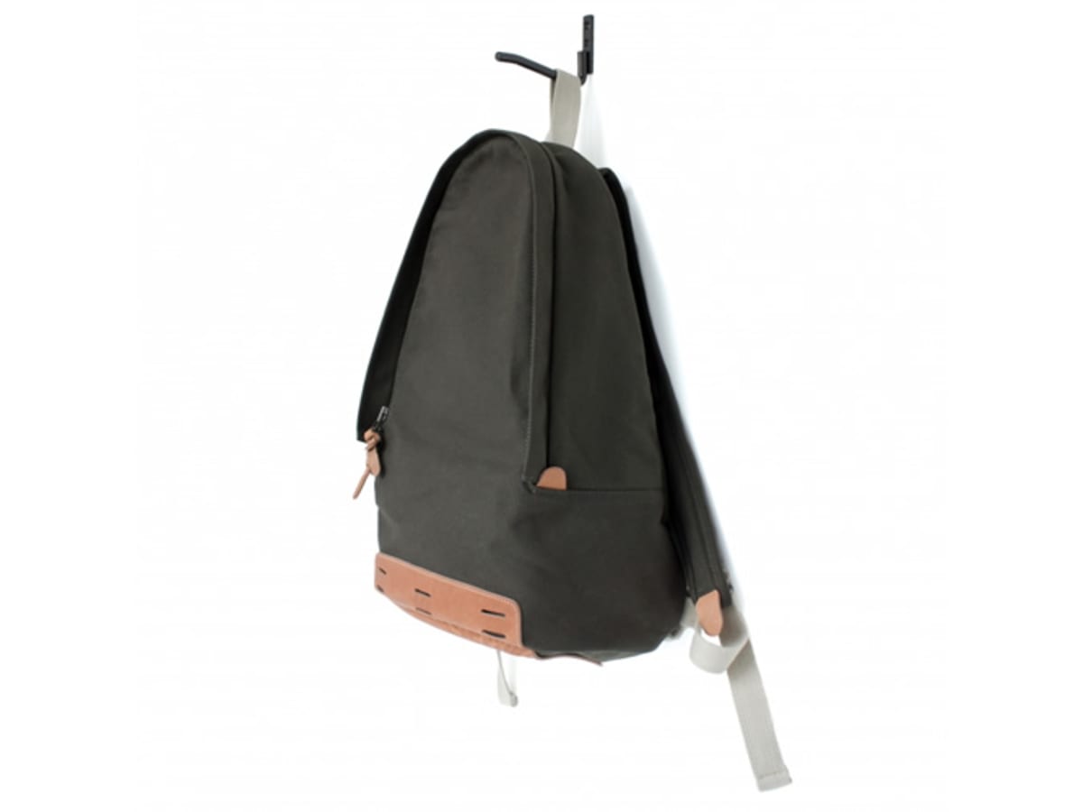 Makr daypack store